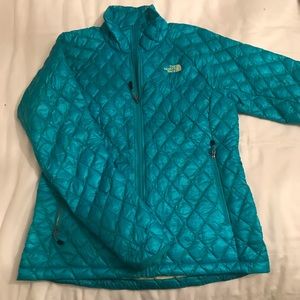 Woman’s North Face Jacket